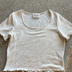 Sadie & Sage light stripe cropped tshirt